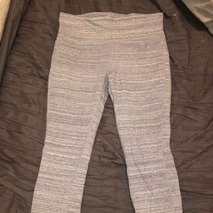 Gap Fit Cropped Leggings grey